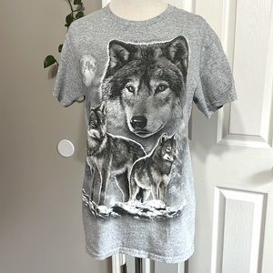 DOM Wolves and Moon Graphic Shorts Sleeve Tee